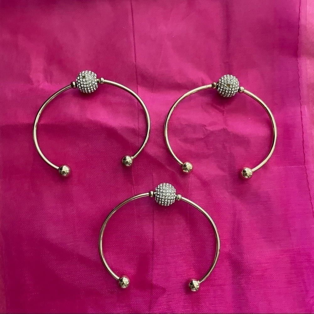 Express Gold Tone Bangle - Picture 2 of 11